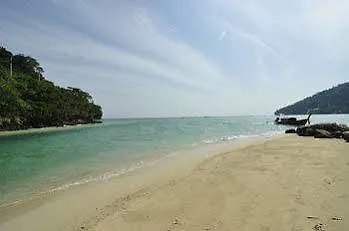 Phi Phi Ba Kao Bay Resort