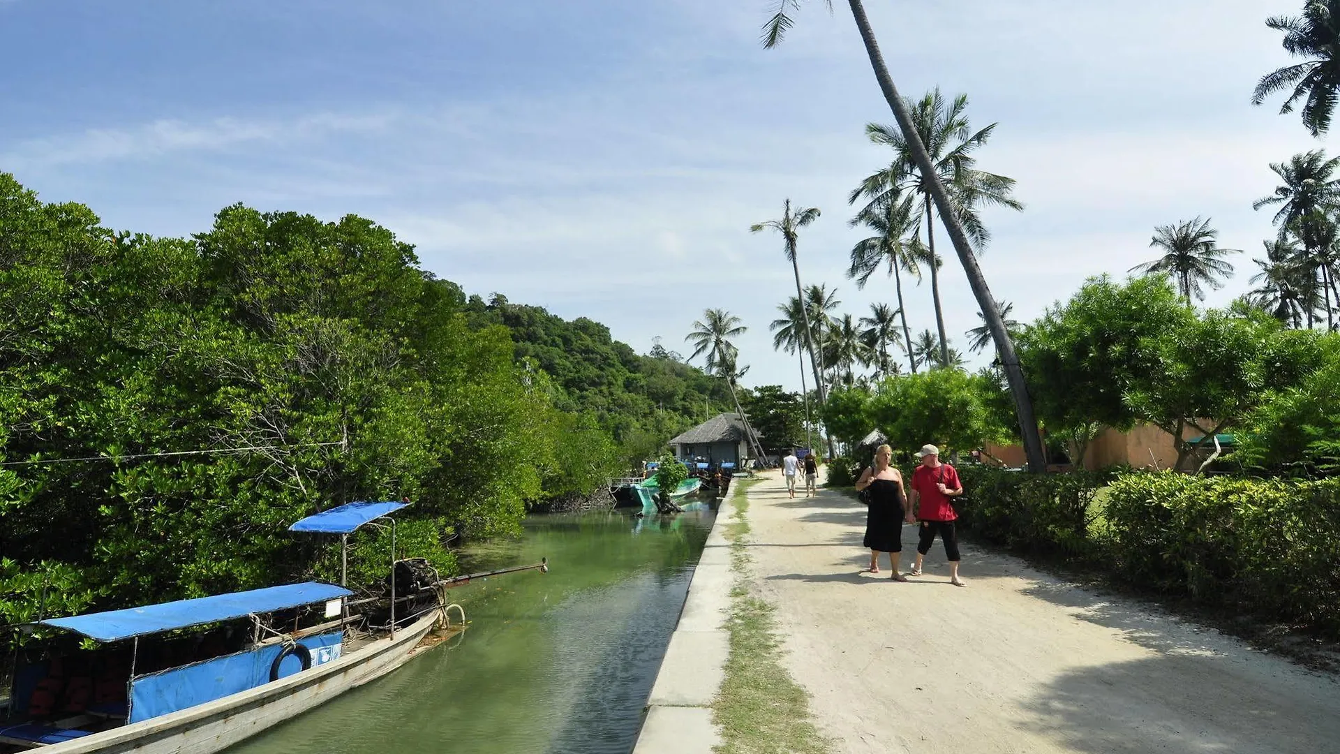 Phi Phi Ba Kao Bay Resort