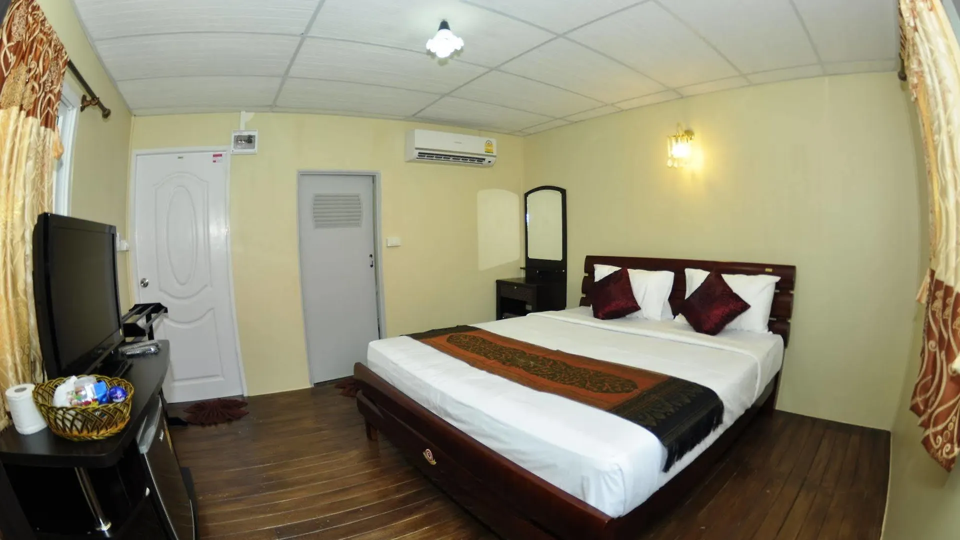 Phi Phi Ba Kao Bay Resort
