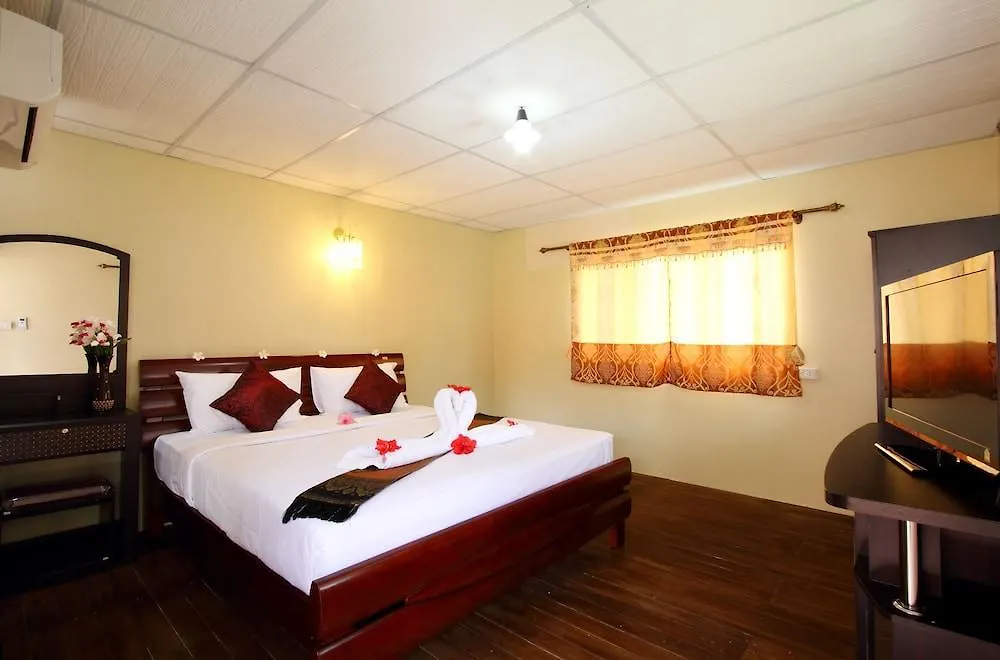 Phi Phi Ba Kao Bay Resort